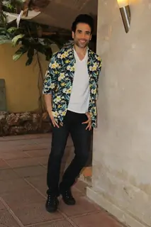 Tushar Kapoor Celebrates Holi at his Residence