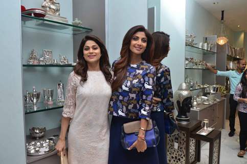 Shilpa Shetty and Shamita Shetty Snapped at  Akanksha Aggarwal's Store Launch