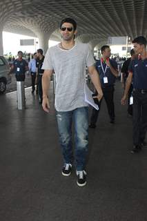 Aditya Roy Kapoor Snapped at Airport