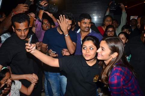 Alia Bhatt clicks a selfie with fans at Kapoor & Sons Promotions