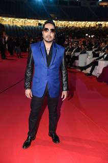 Mika Singh at TOIFA 2016