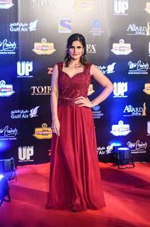 Zarine Khan at TOIFA 2016