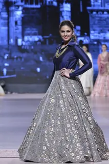 Huma Qureshi on Ramp CPAA Fevicol Show