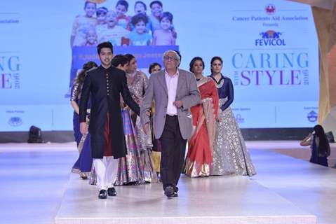 Singer Armaan Malik on Ramp of CPAA Fevicol Show