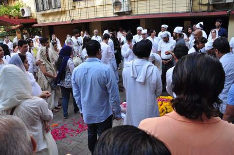 Celebs at Dara Singh's Mother's Funeral