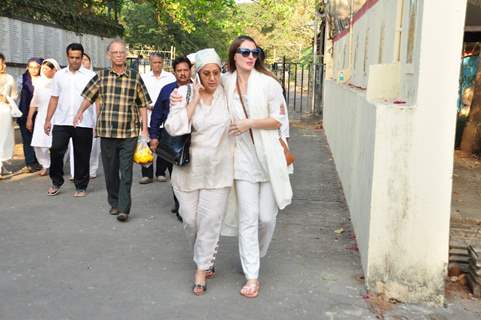 Celebs at Dara Singh's Mother's Funeral