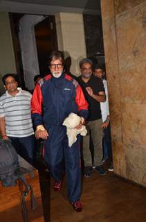 Amitabh Bachchan with R Balki at Special Screening of 'Ki and Ka'