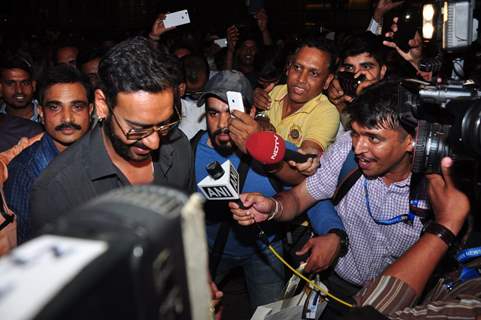 Airport Diaries: Ajay Devgn surrounded by reporters