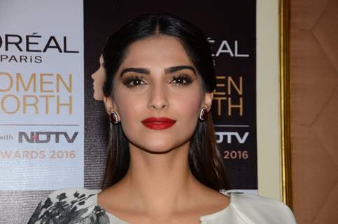 Sonam Kapoor at NDTV L'Oreal Paris 'Women of Worth Awards'