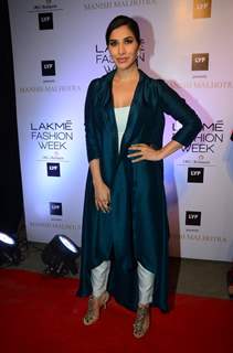 Sophie Choudry at Lakme Fashion Show 2016