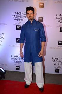 Sooraj Pancholi at Lakme Fashion Show 2016