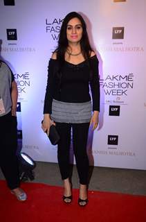 Padmini Kolhapure at Lakme Fashion Show 2016