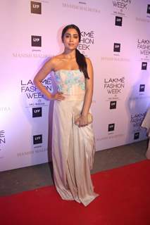 Shriya Saran at Lakme Fashion Show 2016