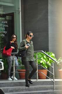 Malaika Arora Khan and Amrita Arora Visits Arpita Khan at Hinduja Hospital