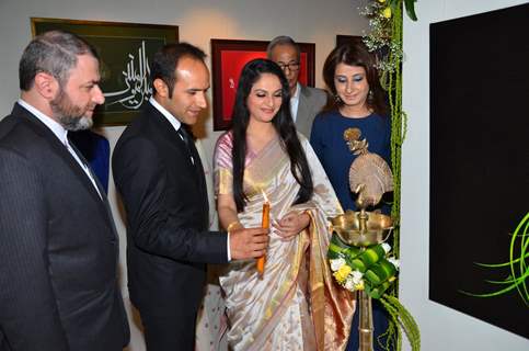 Gracy Singh at Kaveh Afraie's 'World Without Borders' Art Show