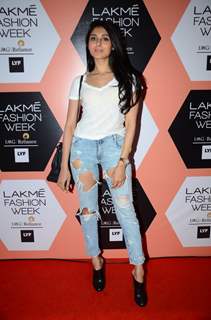 Pernia Qureshi at Lakme Fashion Show 2016