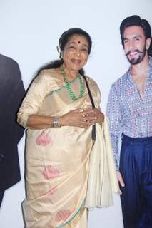 Asha Bhosale at Lokmat Maharashtrian of the Year Awards 2016