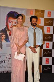 Sonam Kapoor and Anil Kapoor at the Launch of Mere Papa album