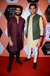 Kunal Rawaal and Sidharth Malhotra at Lakme Fashion Show 2016 - Day 4