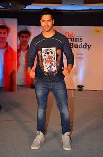 Varun Dhawan Poses with FBB #Style Buddy Contest