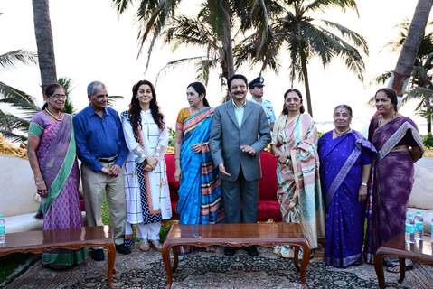 Juhi Chawla with Governor Shri Rao at Ak Munshi Yojana Trust