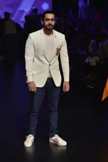 Sunny Singh at Lakme Fashion Show 2016