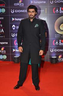 Arjun Kapoor at COLORS GiMA AWARDS 2016