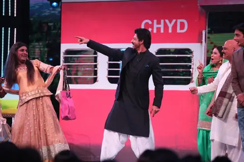 Shah Rukh Khan Promotes 'Fan on 'Chala Hawa Yeu Dya'