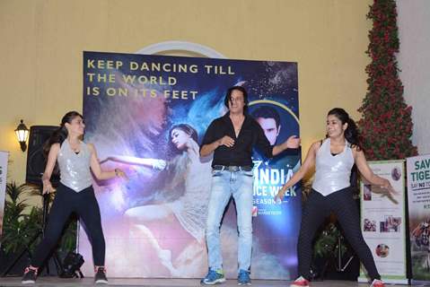 Rahul Roy performs at 'India Dance Week' Season 3 Hosted by Sandip Soparkar