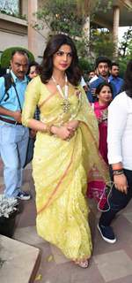 Priyanka Chopra Looks ELegant in Yellow Saree at Press Meet for Receiving Padma Bhushan