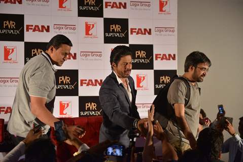 Shah Rukh Khan at Press Meet of 'Fan' in Noida