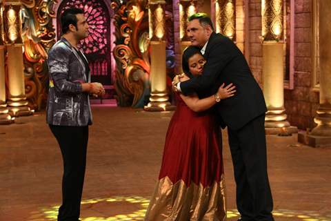 Boman Irani with Bharti Singh at Promotions of 'Santa Banta Pvt. Ltd. on Comedy Nights Bachao