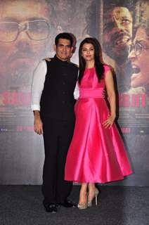 Omung Kumar and Aishwarya Rai Bachchan at Trailer Launch of 'Sarabjit'