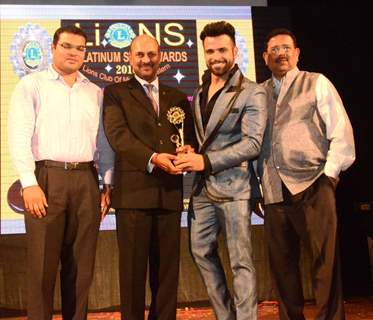 Rithvik Dhanjani felicitated at Lions Platinum Star Awards