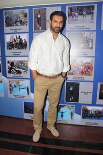 John Abraham at Standard Chartered Mumbai Marathon Fundraiser Event!