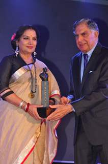 Shabana Azmi and Ratan Tata at Dadasaheb Phalke Award