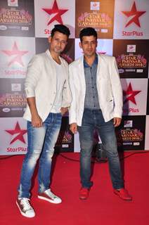 Harmeet Singh & Manmeet Singh at Star Parivar Awards Red Carpet Event