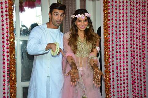 Karan - Bipasha's Mehendi Ceremony