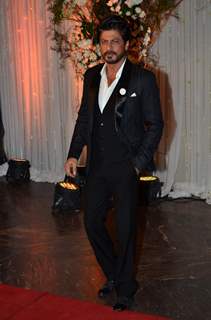 Shah Rukh Khan at Karan - Bipasha's Star Studded Wedding Reception