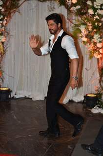 Shah Rukh Khan at Karan - Bipasha's Star Studded Wedding Reception