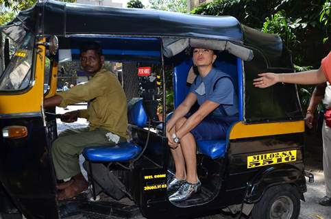 Jacqueline Fernandes takes an Auto Rikshaw Ride