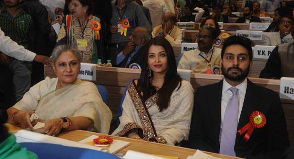 Jaya Bachchan, Aishwarya Rai Bachchan and Abhishek Bachchan at National Award Ceremony