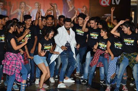 Rithvik Dhanjani with 'So You Think You Can Dance' team at Song Launch of 'Housefull 3'