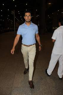 Randeep Hooda Snapped at Airport