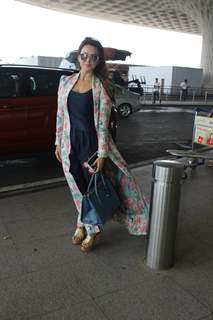 Celebs Snapped at Airport