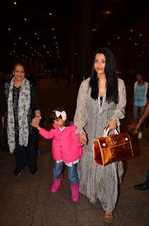 Aishwarya Rai Bachchan with Aaradhya Bachchan  Snapped at Airport