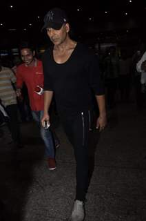 Spotted at Airport: Akshay Kumar!