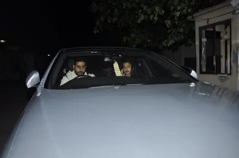 Abhishek Bachchan & Aishwarya Rai Bachchan on a Dinner Outing