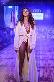 Shibani Dandekar at India Beach Fashion Week 2016