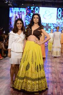 Divya Khosla Kumar at India Beach Fashion Week 2016